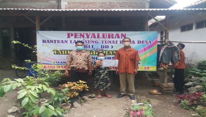 PENYALURAN BANTUAN LANGSUNG TUNAI BLT - DD BULAN APRIL TAHUN 2021 DESA MANGUNHARJO