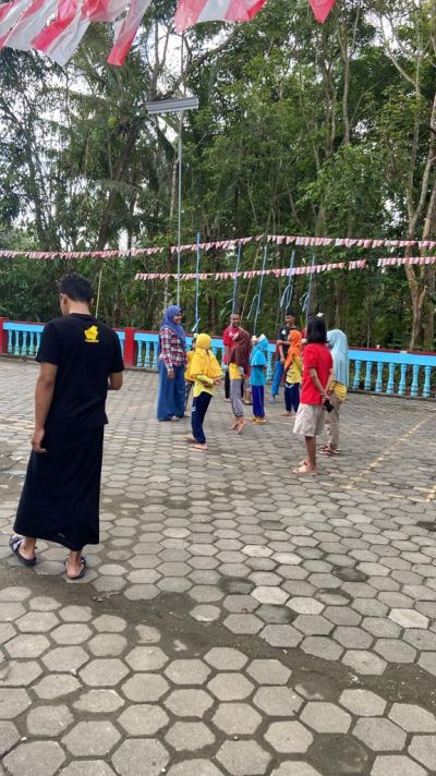 PERLOMBAAN PERAYAAN HUT RI KE-77 DI DUKUH BULUPAYUNG